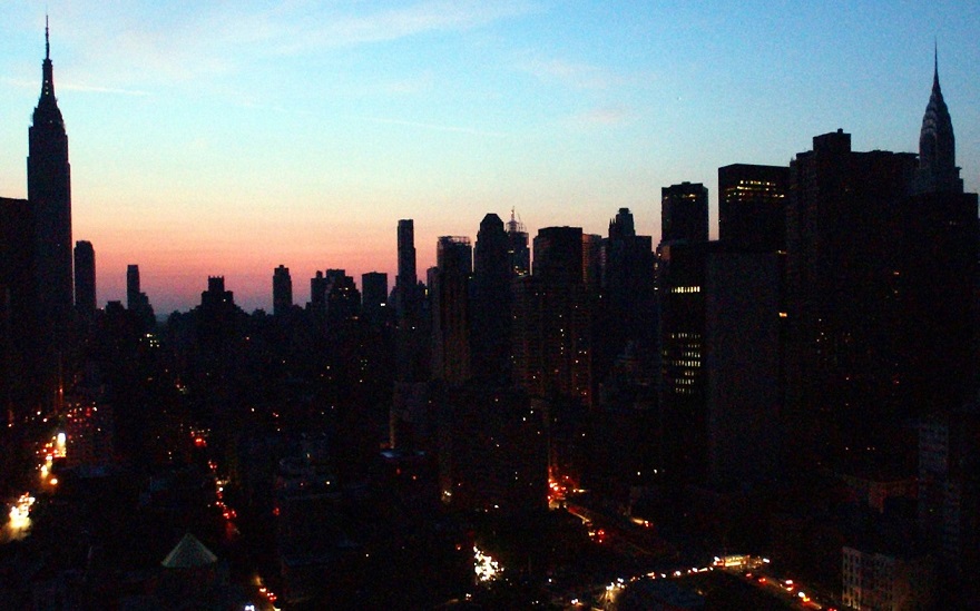 landscape of New York City during the Northeastern USA & Canada Blackout of August 2003